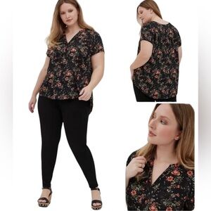 Torrid Black Floral Top Blouse Notch Short Sleeve Semi-Sheer Babydoll Size 4X